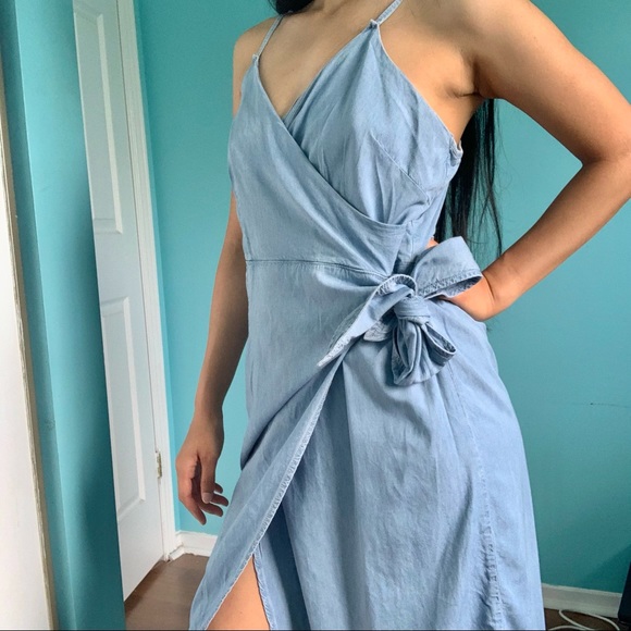 Denim Wrap dress - Picture 2 of 3